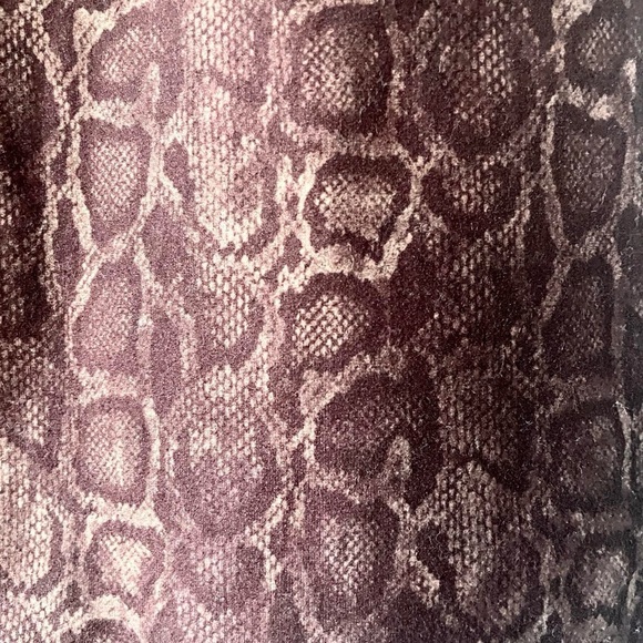 EVCR Snakeskin Mauve Racerback Crop Tank Medium | Y2K Athleisure Gym Top - Picture 3 of 6